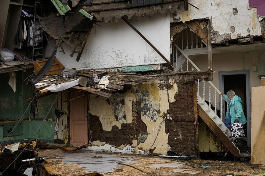 Жертвите на безпрецедентните наводнения в Белгия растат