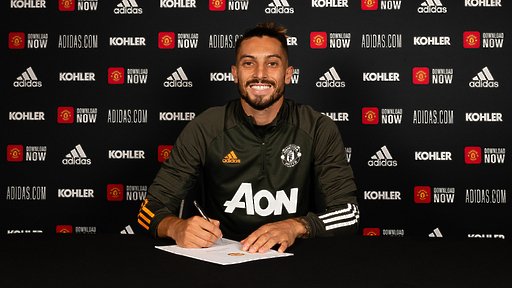 Два италиански гранда в битка за защитник на Юнайтед