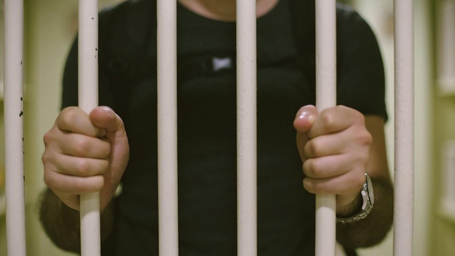 Доживотен затвор за тежките престъпления в Гърция