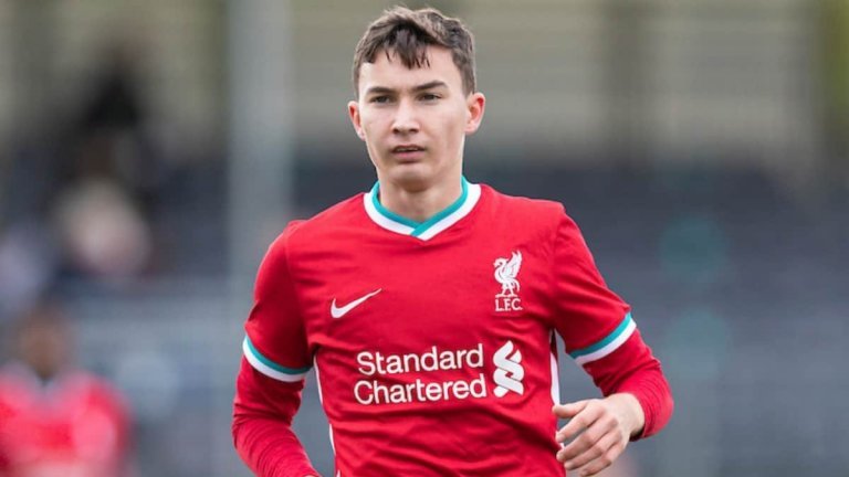 Полският Меси подписа с Ливърпул