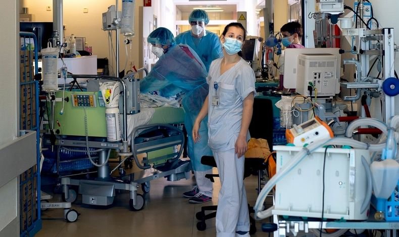 СЗО: Светът е в началото на трета вълна на пандемията от коронавируса