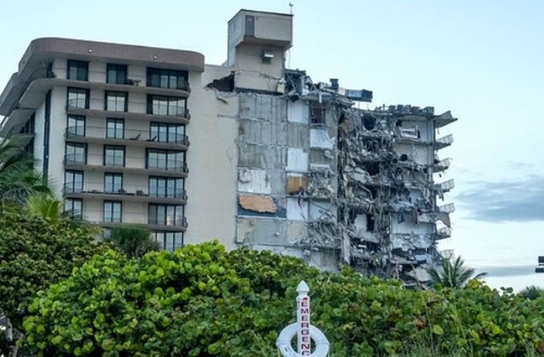 Жертвите след срутването на жилищната сграда във Флорида достигнаха 97
