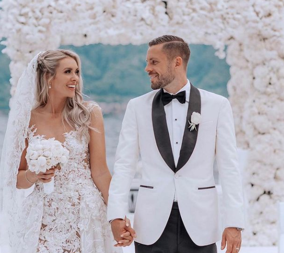 РАЗВРЪЗКА: Ето кой играч на Евертън е заподозрян за ареста за сексуално насилие