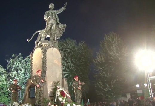 Армията се включва в честванията за 185-ата годишнина от рождението на Апостола