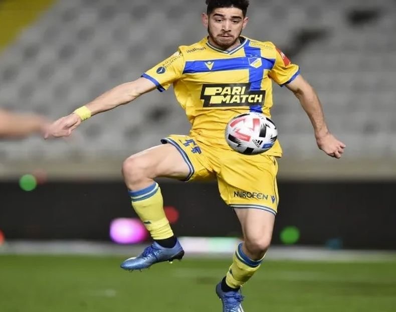 Кипърският бранител Христос Сиелис с първа тренировки в Левски