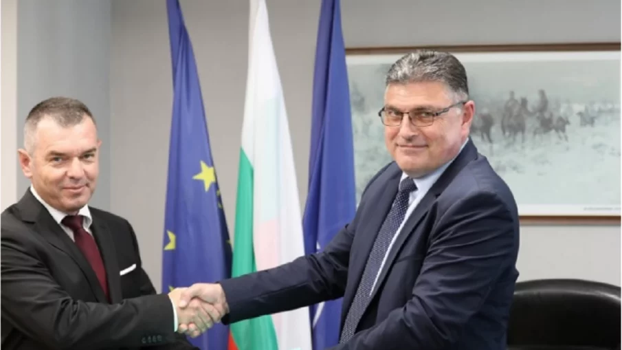 Бригаден генерал Венелин Венев официално пое военното разузнаване