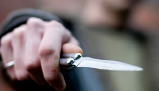 Клиент без документ за здравен статус нападна с нож собственика на ресторант