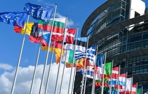 ЕК предупреди България и още 22 страни за телевизионните авторски права