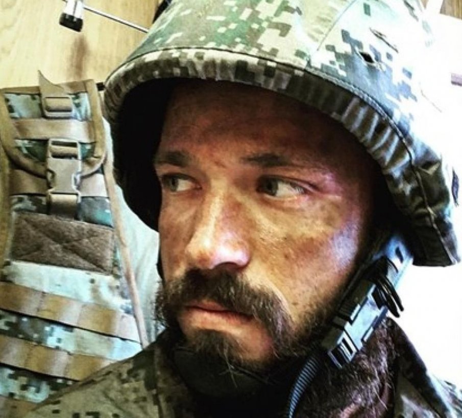 Алек Алексиев влезе в редиците на US-армията с Орландо Блум