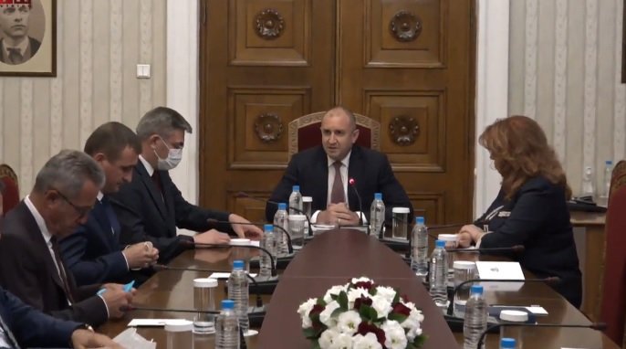 ПИК TV! ДПС с първи коментар след консултациите при Радев! Ето какво поиска Карадайъ, за да подкрепи правителство на Слави (ОБНОВЕНА)