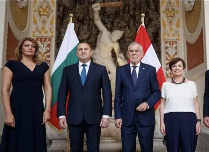 От президентството: Да, не е Дон Джовани, а Селска чест на Маскани