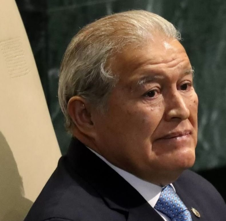 Бивш президент на Салвадор бе обявен за международно издирване