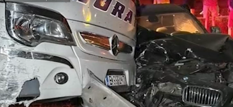 Автобус и кола се удариха край Велико Търново