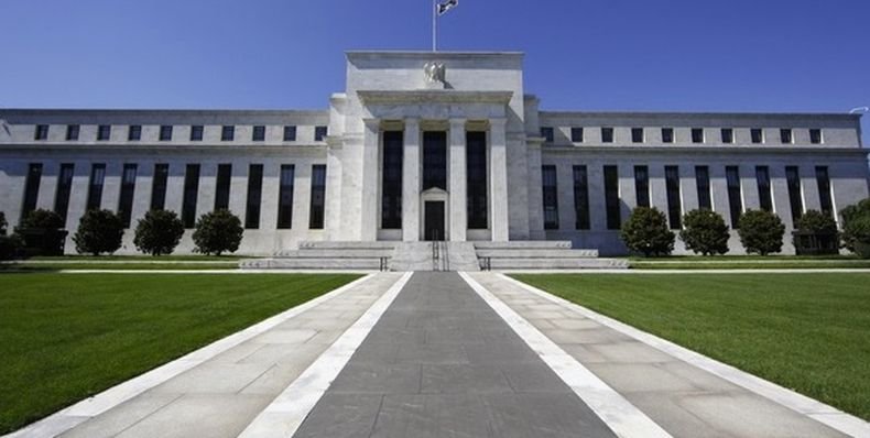 Федералният резерв на САЩ запази рекордно ниската почти нулева лихва