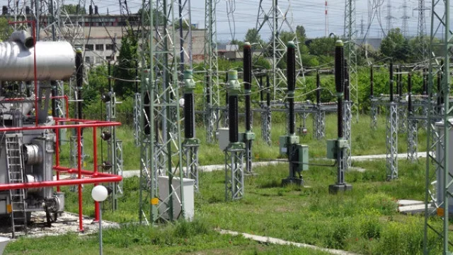 Пловдив свети като дискотека в нощните жеги