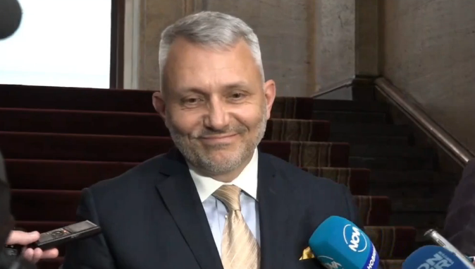 САМО В ПИК И РЕТРО: Вижте жената на Хаджигенов (СНИМКИ)