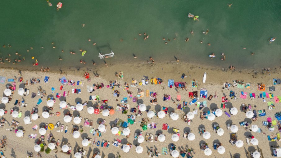Тъжната статистика: Близо един милион българи не могат да си позволят лятна ваканция