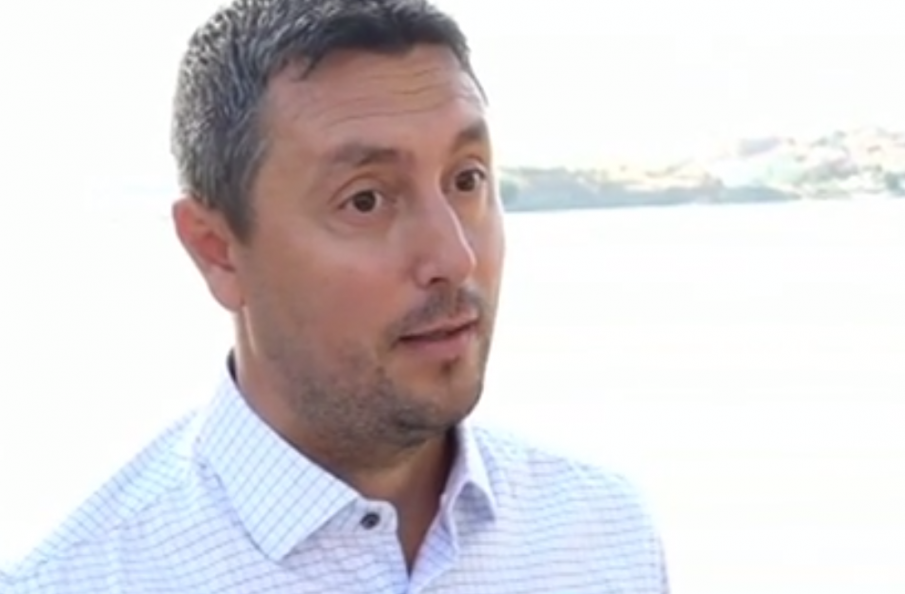 Кметът на Царево бие тревога: Ще затворят Синеморец, ако махнат отходната тръба