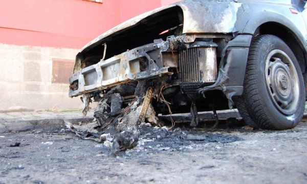 БЕСЕН: Бивш полицай от Сандански драсна сам клечката на голфа си след мотаене по сервизи