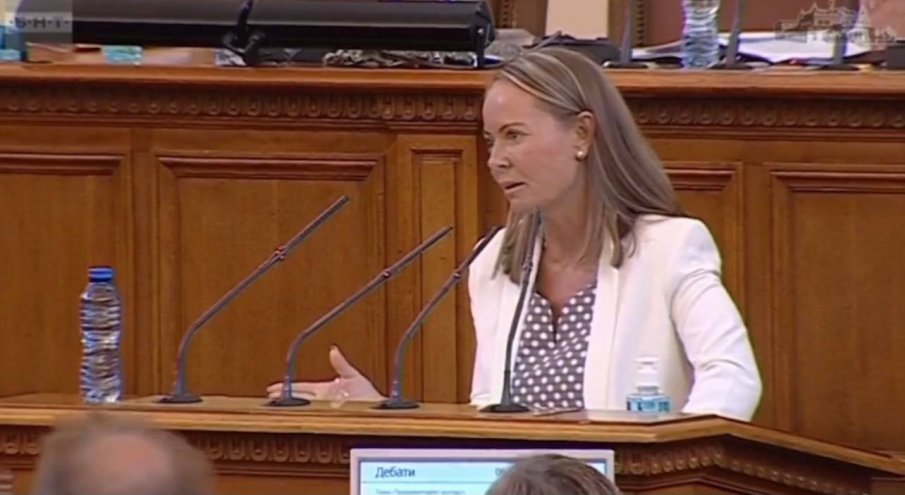 Дани Каназирева: Промяната, която дойде с новите служебни министри и тяхната работа, не е в интерес на хората