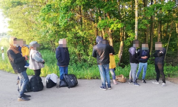 Литва предлага на нелегалните мигранти от Беларус по 300 евро, за да се върнат в родината си