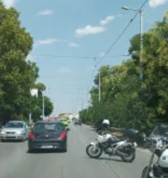 Отцепиха движението при Бетонния мост в Пловдив заради паднали тролейбусни жици