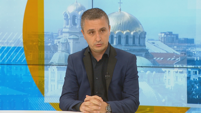 АВТОИЗЧЕГЪРТВАНЕ: Уволниха зам.-министър от служебния кабинет на Радев, след като не стана министър на Слави