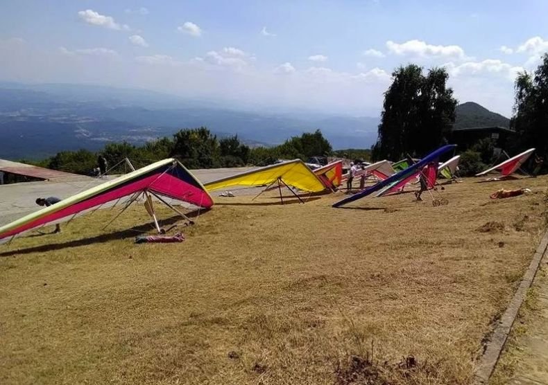 Враца бе домакин на Международен турнир по делтапланеризъм