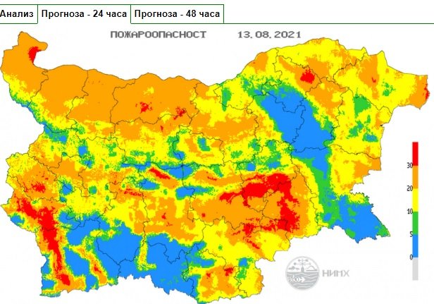 Екстремен индекс за пожари обявиха за 15 области