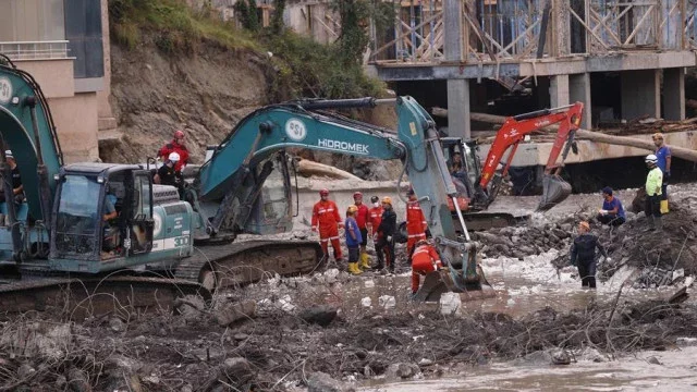 ПРЕДУПРЕЖДЕНИЕ: Страшни земетресения разтърсват Истанбул