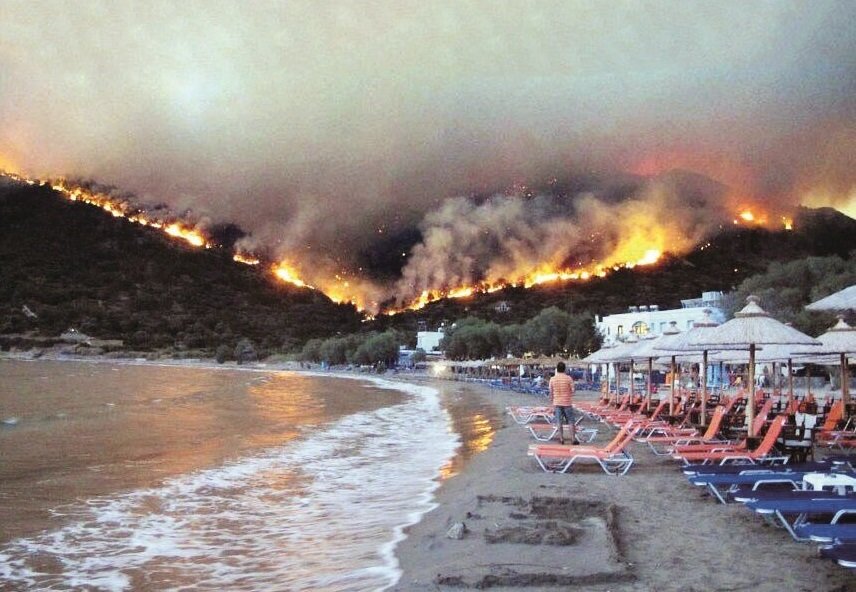 Външно с последна информация за актуалните огнища на пожари в Гърция 