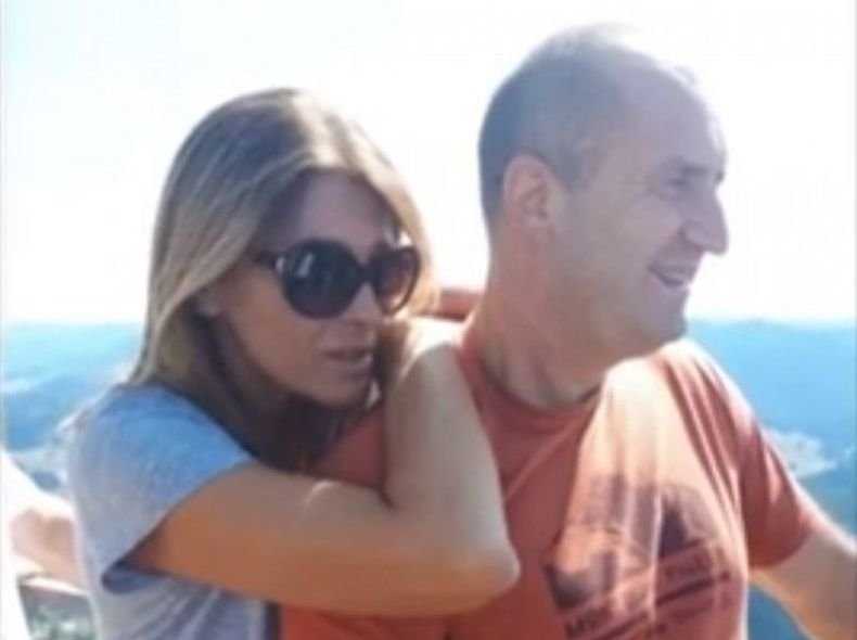 САМО В ПИК И РЕТРО: Радев и Деси с криза в брака