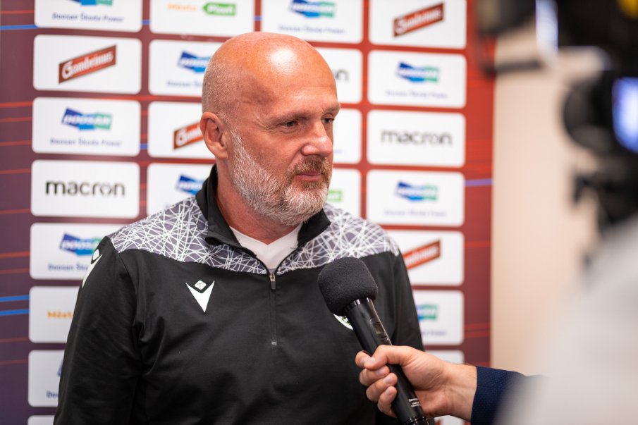 Треньорът на Виктория четка българския ЦСКА с деветимата чужденци