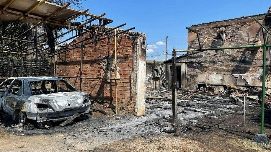 ВЕНДЕТА: Опожариха къщата на адвокатка – ето кого подозират, че си е изпълнил заканата