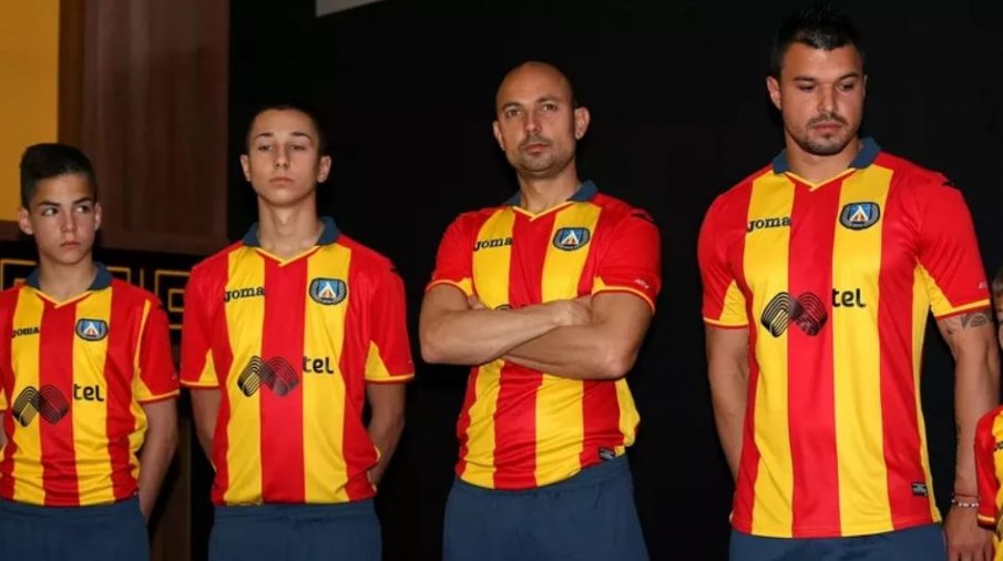 НОВО ПРАВИЛО: Левски забранява червените екипи