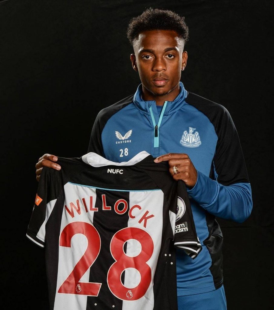 Футболист на Нюкасъл настоява социалните мрежи да водят борба с расизма