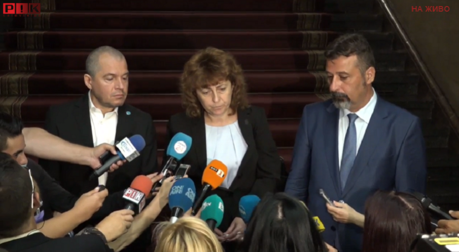 ГОРЕЩО В ПИК TV! Хората на Слави с първи думи след консултациите при президента - няма да подкрепят третия мандат (ВИДЕО/ОБНОВЕНА)