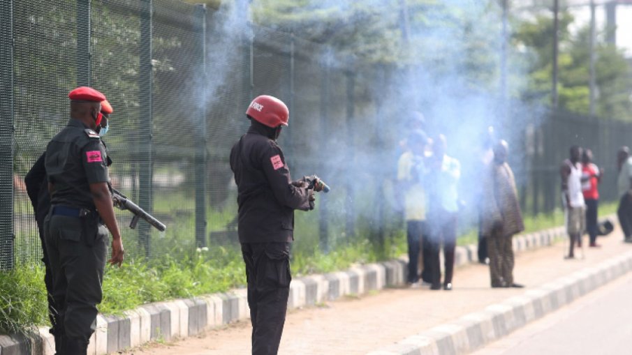 Най-малко 18 души са убити и 30 ранени при терористични нападения в Североизточна Нигерия
