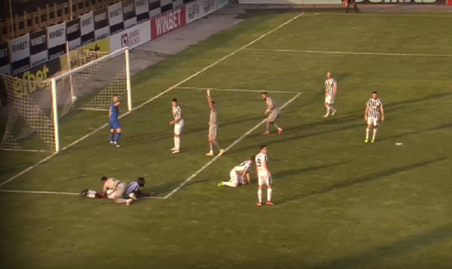 Пропадането на Локомотив Пловдив продължава - смърфовете с нова загуба, този път от Славия