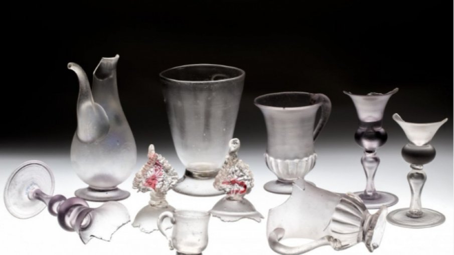 Изложба в Бургас показва венециански стъклени съдове от XVI век