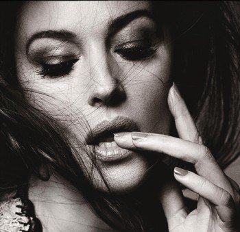 ОПАСНА БЛИЗОСТ: Извади го от мозъка си