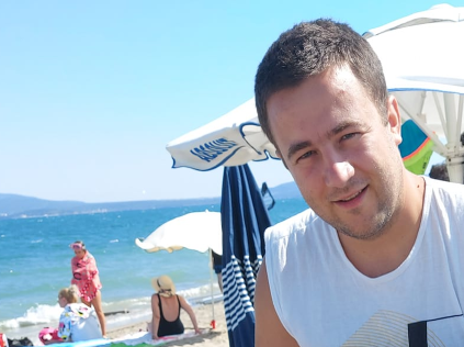 РЕСПЕКТ! Галин забрави за болките в краката си след две тежки операции и хукна да спаси давещо се дете в Бургас