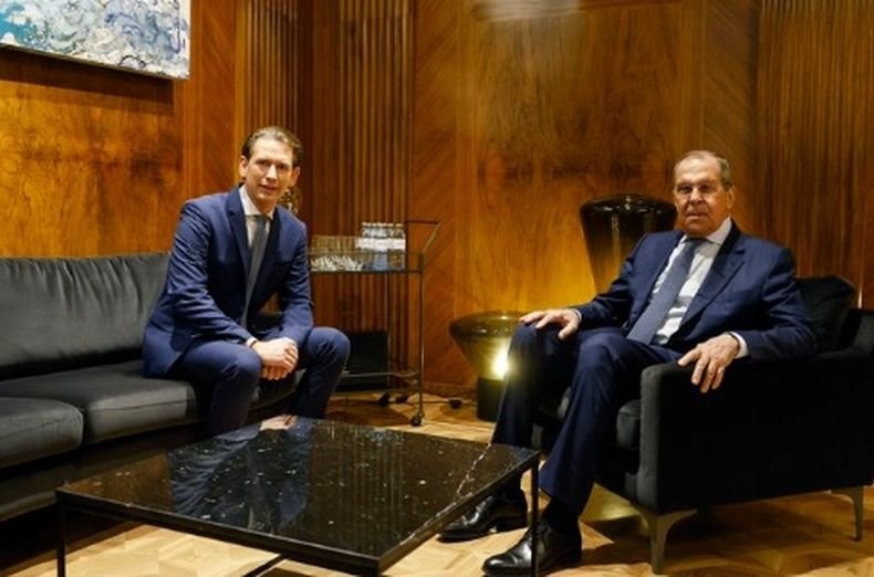 Канцлерът на Австрия даде висока оценка на преговорите си с външния министър на Русия