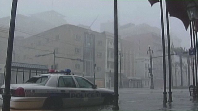 Броят на потвърдените жертви на урагана „Айда“ в Луизиана достигна 12 души