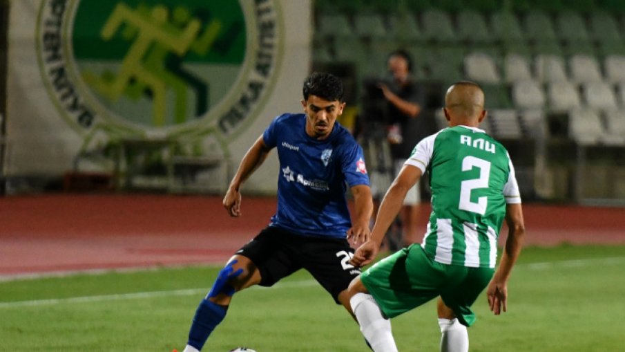 Изненада на Тича - основен футболист разтрогна с Черно море