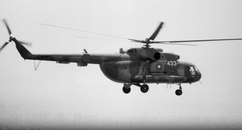 Четирима пострадали при падането на военен хеликоптер в Мексико