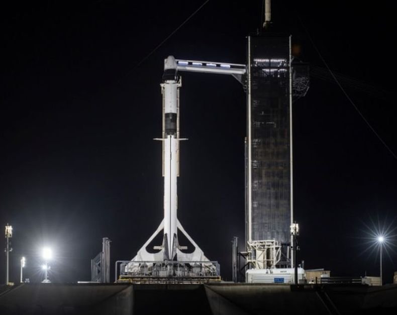 Изстрелването на кораба „Дракон“ с товар за МКС беше отложено заради метеорологичните условия