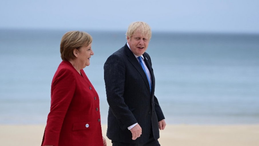 Великобритания и Германия ще търсят общ подход към новото управление на Афганистан