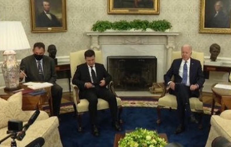 Преговорите между президентите на САЩ и Украйна в Белия дом продължиха над два часа