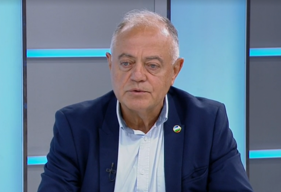 Атанас Атанасов преди преговорите с БСП: Нинова си прави чиста предизборна кампания